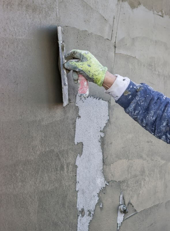 Worcester handyman with trowel